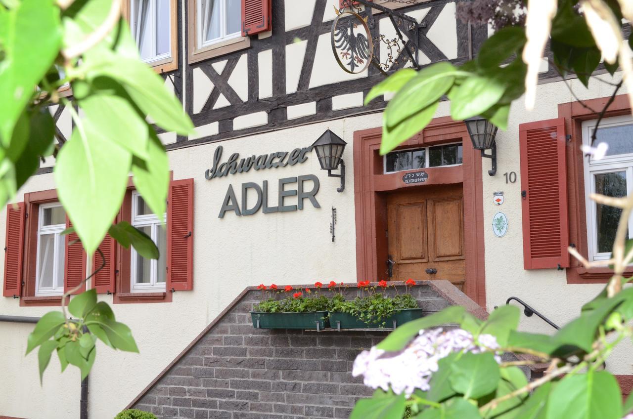 Landhotel Schwarzer Adler Tiefenbronn Exterior photo